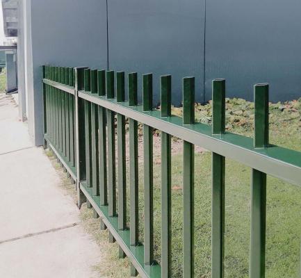 Palisade fence